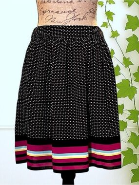 Old Navy Black Fully Lined Mini Skirt Size 4